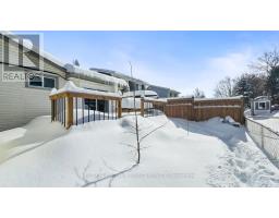 25 COTTONWOOD CRESCENT - 37