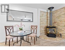 25 COTTONWOOD CRESCENT - 8