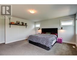 2 - 2810 SHEFFIELD PLACE - 26