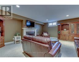 17 - 725 EAGLETRACE DRIVE - 27