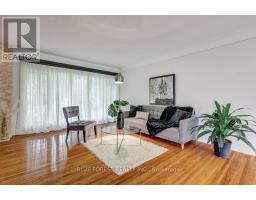 11 MCALPINE AVENUE - 8