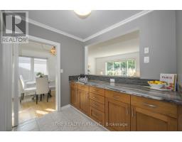 1367 COLLINGWOOD AVENUE - 21