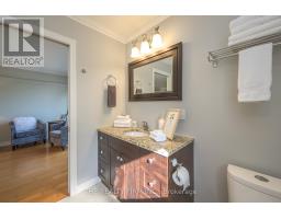 1367 COLLINGWOOD AVENUE - 27