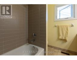 1136 ALDERSBROOK ROAD - 21