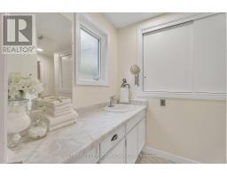 1096 COMMISSIONERS ROAD W - 17