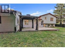 1096 COMMISSIONERS ROAD W - 34