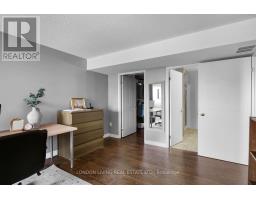 1205 - 30 CHAPMAN COURT - 16