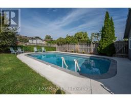 977 OSGOODE DRIVE - 27