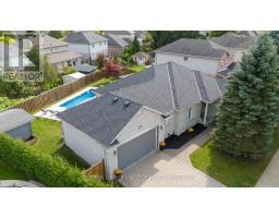 132 GREYROCK CRESCENT - 2