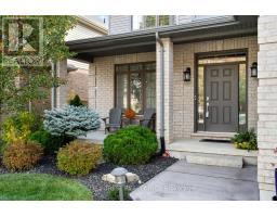 890 THISTLERIDGE CRESCENT - 3