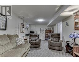 2 - 340 AMBLESIDE DRIVE - 29