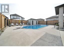3475 BRUSHLAND CRESCENT - 35