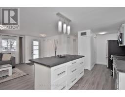 46 ST. ANDREWS PLACE - 11