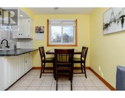 48 LYNN CRESCENT - 16
