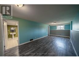 747 GRENFELL DRIVE - 13