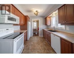 747 GRENFELL DRIVE - 7
