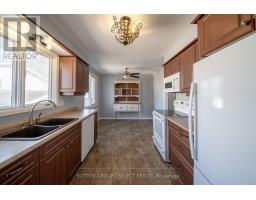747 GRENFELL DRIVE - 8