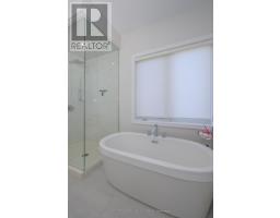 2142 CALLINGHAM DRIVE - 32