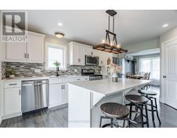 181 GILMOUR DRIVE - 11