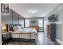 181 GILMOUR DRIVE - 20