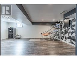 181 GILMOUR DRIVE - 33