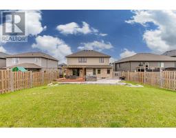181 GILMOUR DRIVE - 44