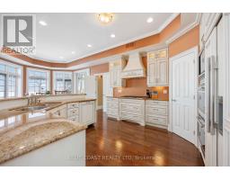 920 LAKESHORE ROAD - 10