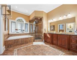 920 LAKESHORE ROAD - 23