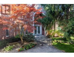 920 LAKESHORE ROAD - 36