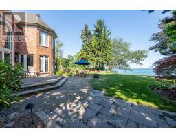 920 LAKESHORE ROAD - 38