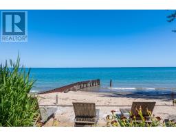 920 LAKESHORE ROAD - 48