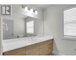 81 - 1040 CORONATION DRIVE - 23