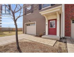 81 - 1040 CORONATION DRIVE - 3