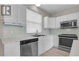 81 - 1040 CORONATION DRIVE - 9