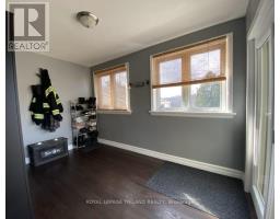 1069 HAMILTON ROAD - 22