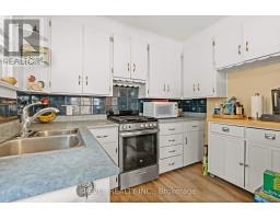 496 DEVONSHIRE AVENUE - 19