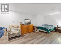 496 DEVONSHIRE AVENUE - 29