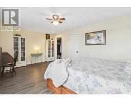 20 - 374 FRONT STREET - 30