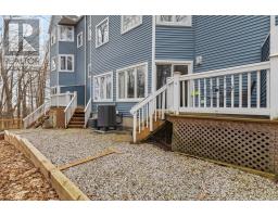 20 - 374 FRONT STREET - 42