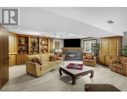 23 WOODFERN ROAD - 28