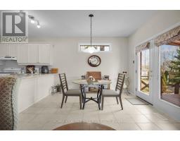 86 CALVERT LANE - 14