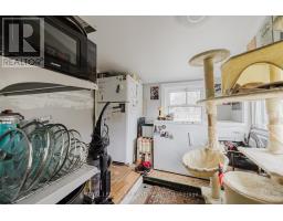 245 SYDENHAM STREET E - 11