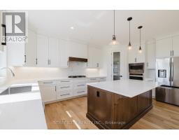 877 EAGLETRACE DRIVE W - 17