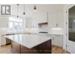 877 EAGLETRACE DRIVE W - 18