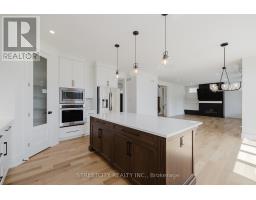 877 EAGLETRACE DRIVE W - 20
