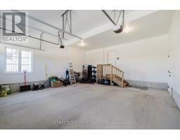 877 EAGLETRACE DRIVE W - 22