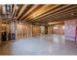 877 EAGLETRACE DRIVE W - 38