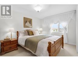 80 VIRGINIA CRESCENT - 26