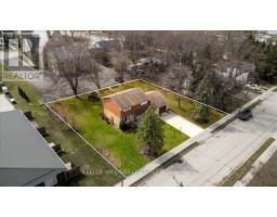 180 VICTORIA STREET - 32
