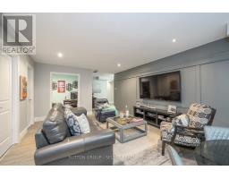 39 VIOLET COURT - 27